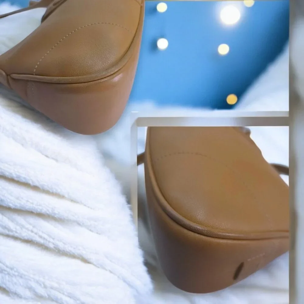 COACH Vintage Hampton Buckle Flap Bag Crossbody in brown/tan - Picture 7 of 11